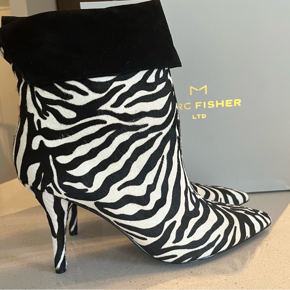 MARC FISHER LTD zebra bootie size 7.5